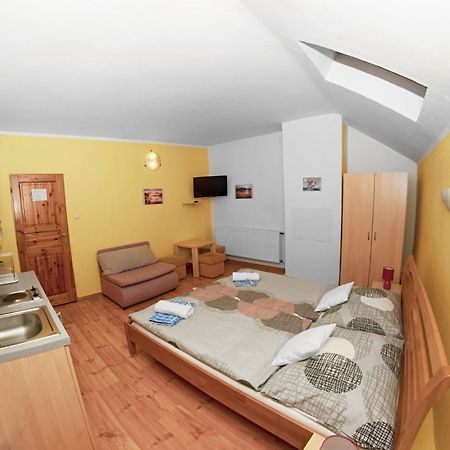Vila Rhea Važec Exterior foto