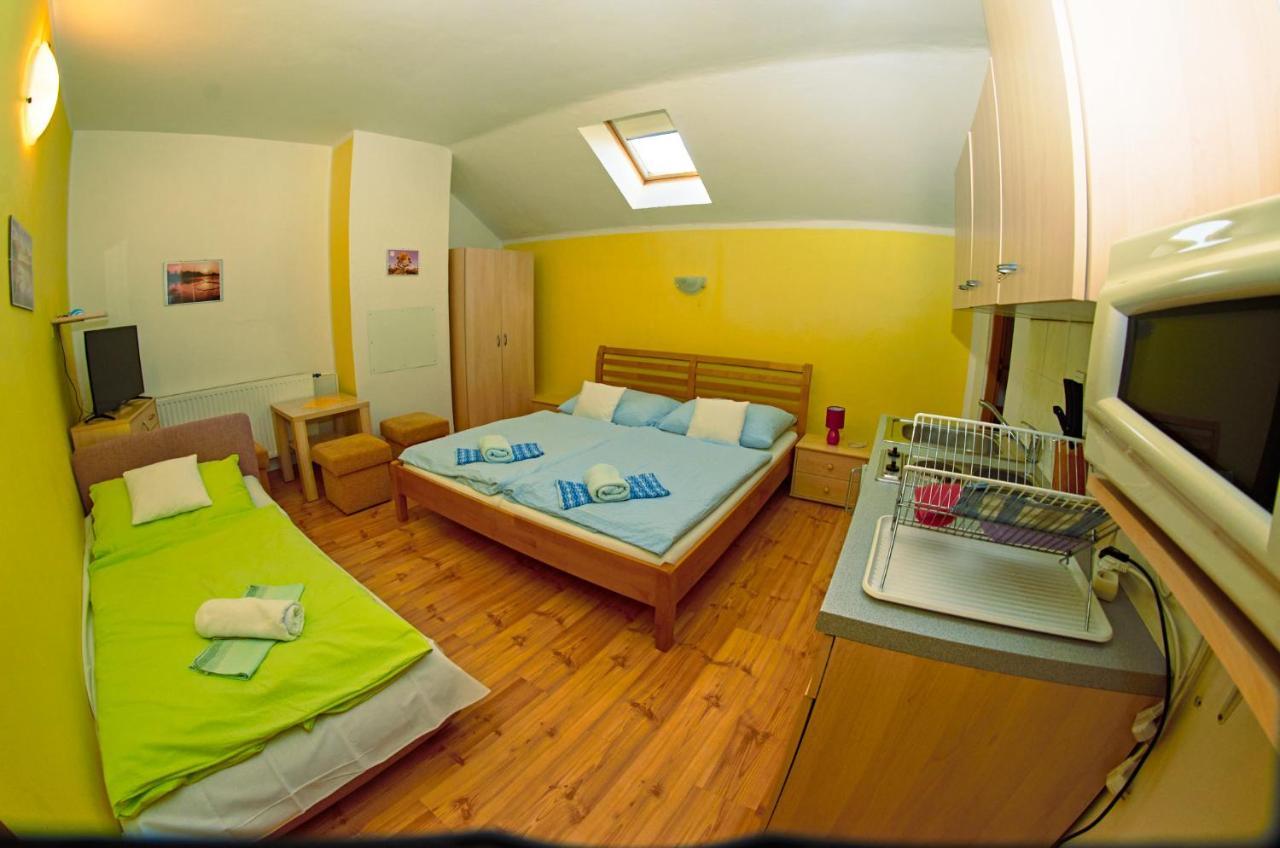 Vila Rhea Važec Exterior foto