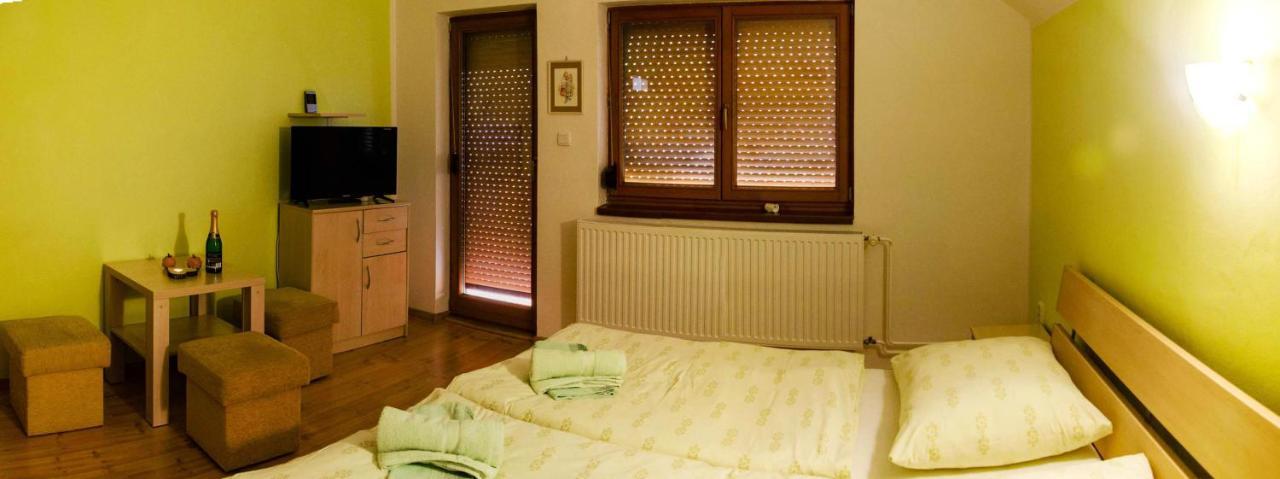 Vila Rhea Važec Exterior foto